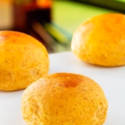 Pãozinho de Cenoura com Farinha Integral (6un)