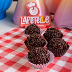 Brigadeiro com Granulado